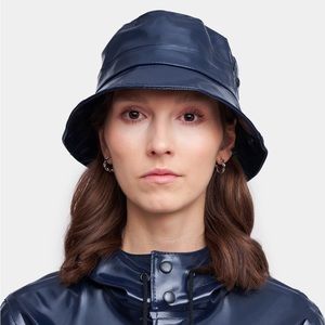 Stutterheim Beckholmen Opal Bucket Hat navy unworn with tags